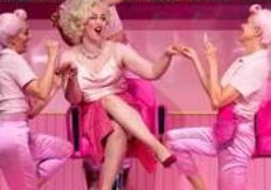 Die lustigen Weiber von Windsor - Staatsoperette Dresden Image - © Pawel Sosnowski