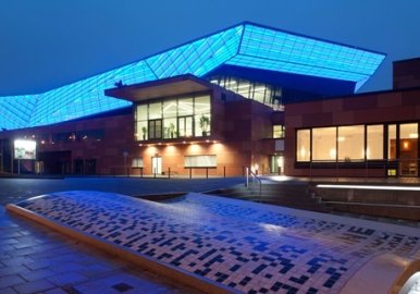 FREIHEITSHALLE HOF - © Reinhard Feldrapp